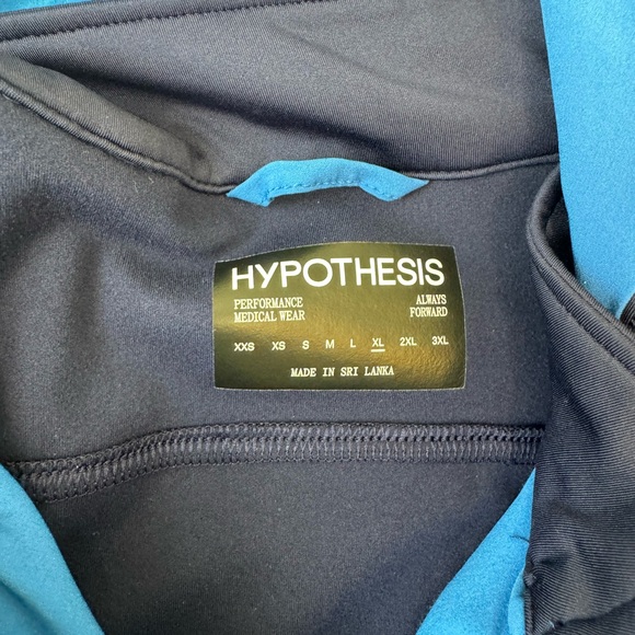 Hypothesis Scrub Hooded Softshell Jacket in Navy with Bright Blue Trim unisex - Picture 2 of 5